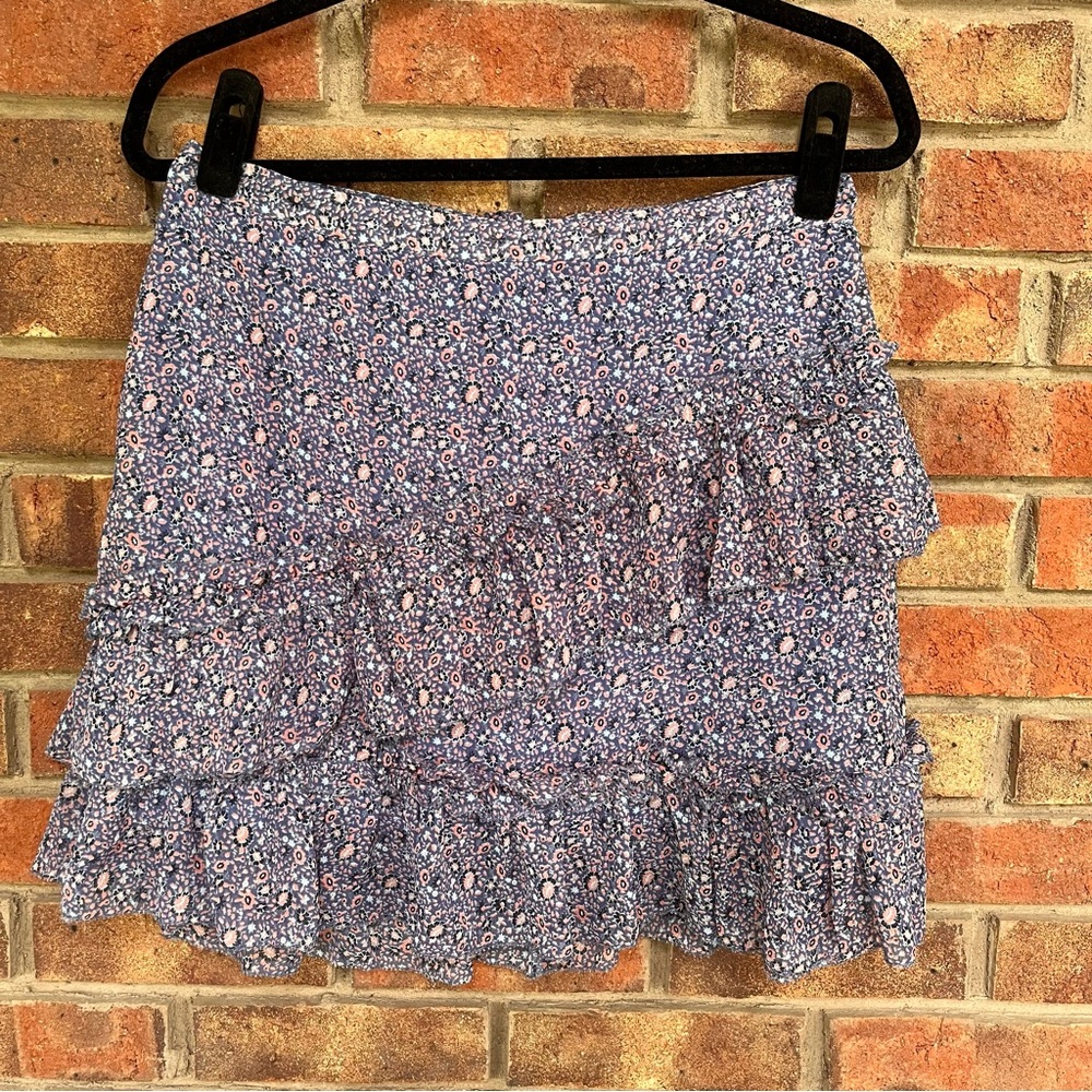 American Eagle ruffle mini skirt floral Large
